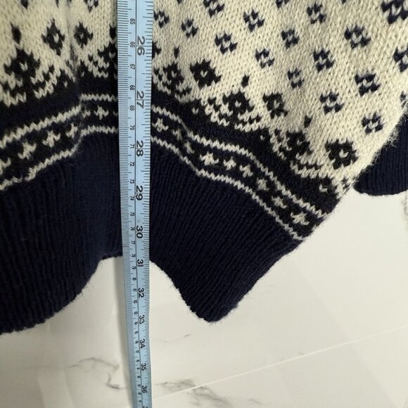 Vintage Wool Knit Crewneck Sweater Size L Fair Isle Icelandic - Picture 6 of 7